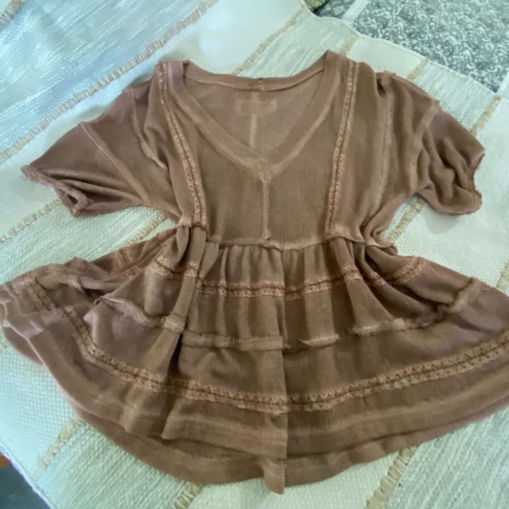 EUC POL Ruffly short sweater-Sm